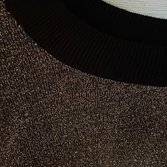 Golden/ black sparkly Holiday sweater size Medium - Picture 2 of 4